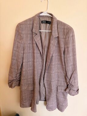 ZARA Plaid Blazer in Light Taupe